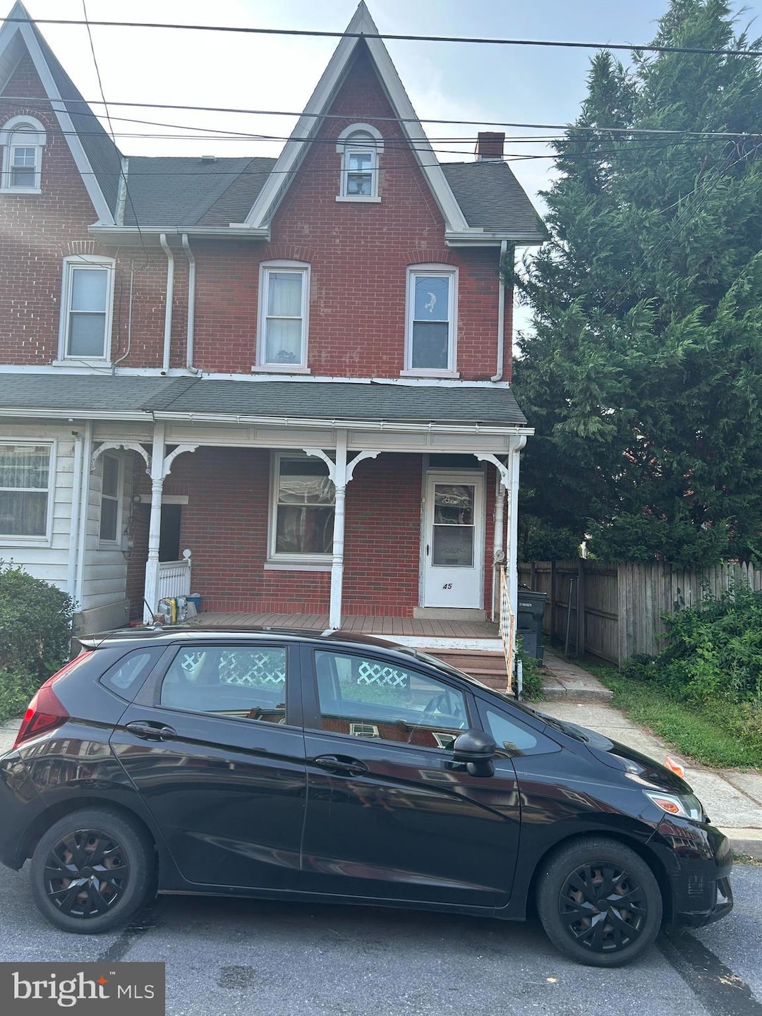 For Rent $1,350/month