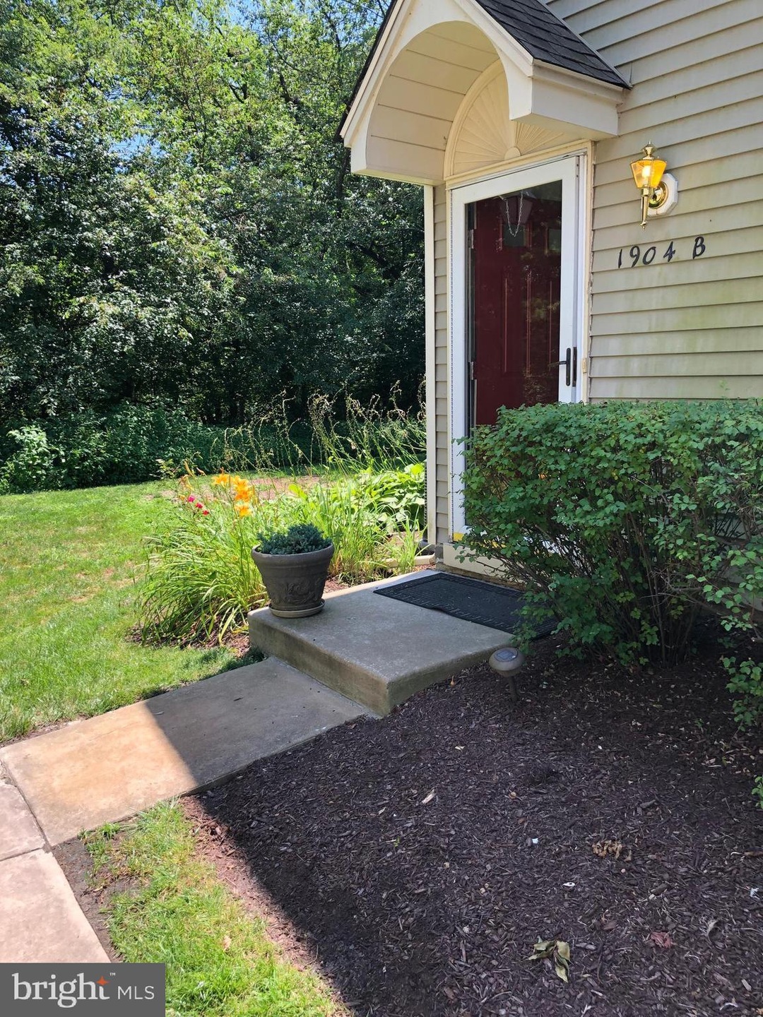 1904 Sutton Place, Mount Laurel, NJ 08054 - photo 1