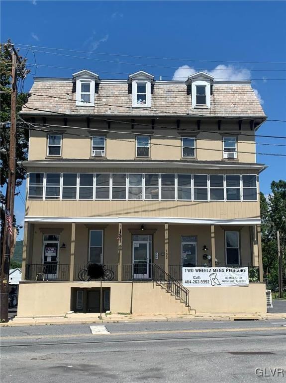 103 Main St unit 202, Walnutport, PA 18088 - photo 1