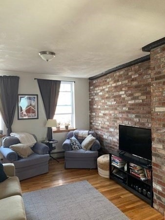 170 Endicott St unit 2, Boston, MA 02113 - photo 1