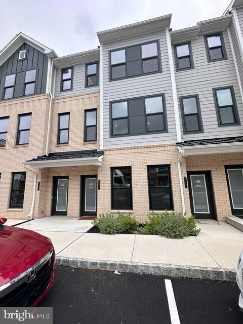 For Rent $2,850/month