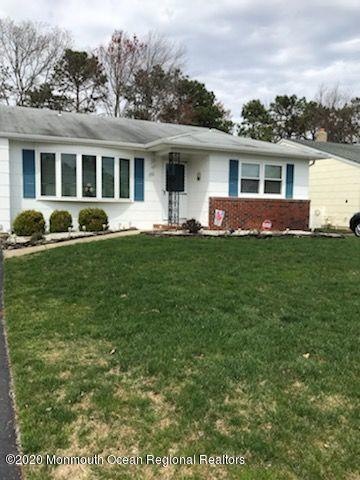 132 Castleton Dr, Toms River, NJ 08757 - photo 1