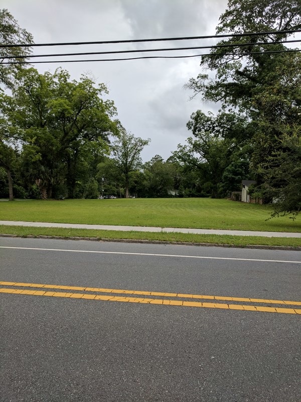 405 N Gaskin Ave unit n/a, Douglas, GA 31533 - photo 1