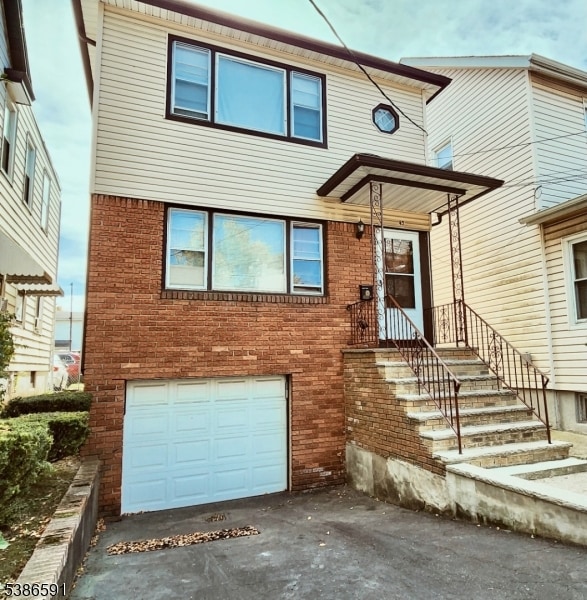 For Rent $1,990/month