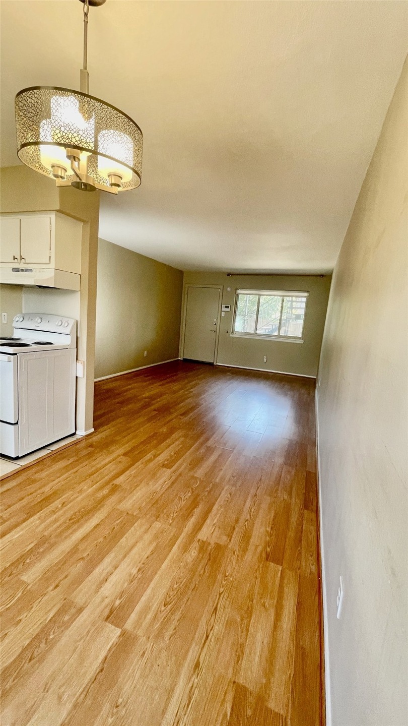 5808 Oram St unit 104, Dallas, TX 75206 - photo 1