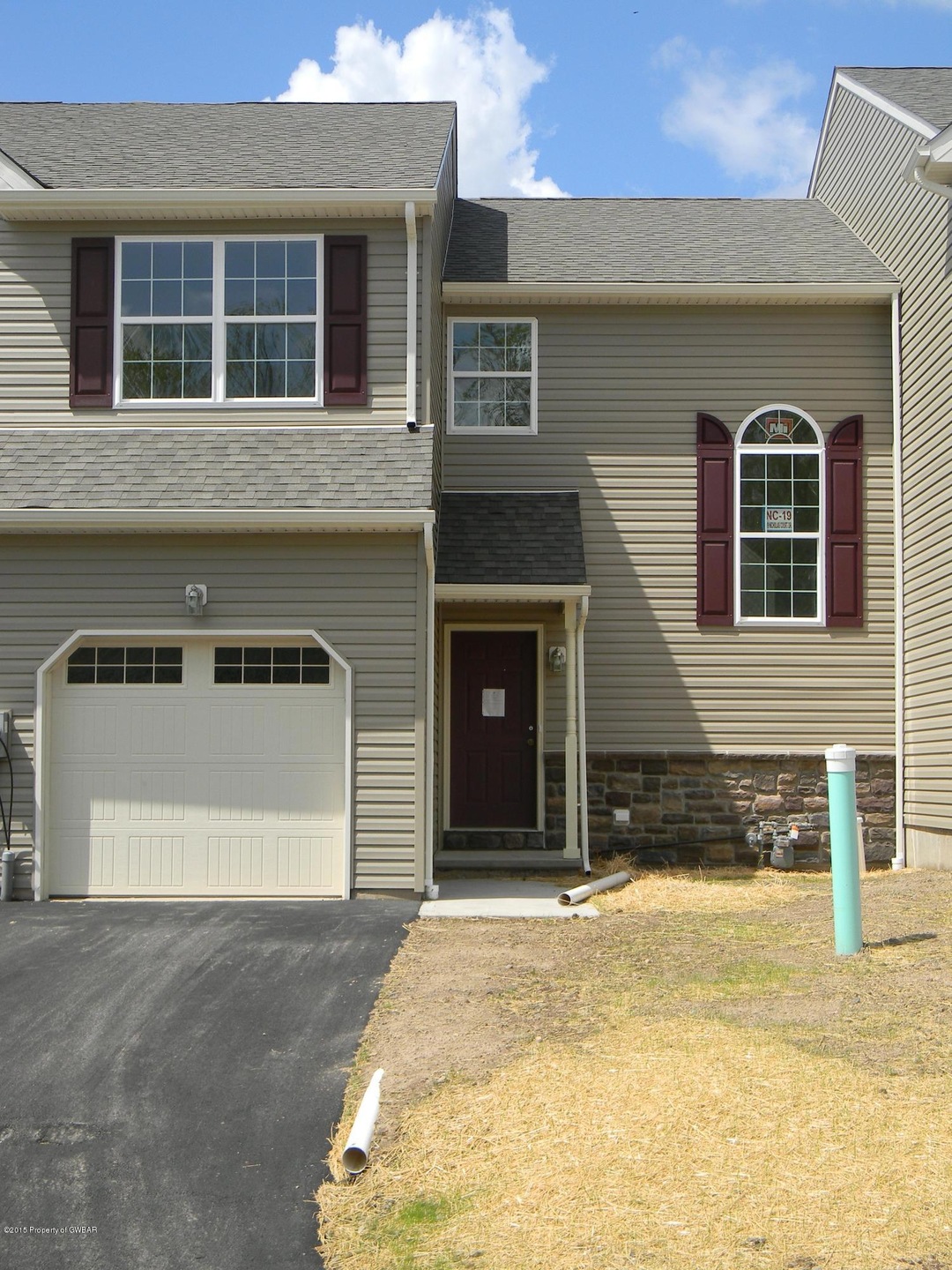 22 Nicholas Court Dr, Drums, PA 18222 - photo 1