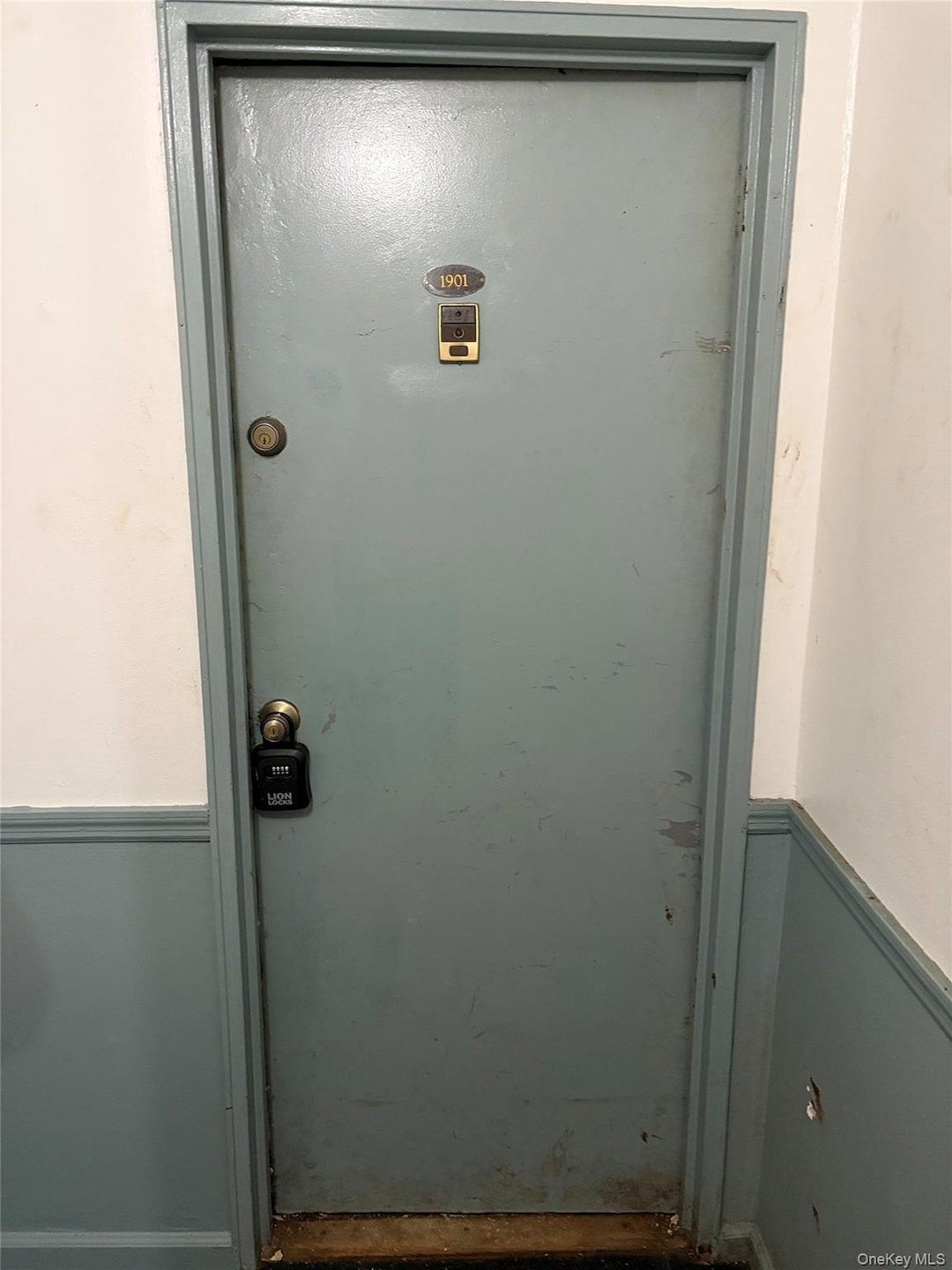 1901 Barclay Manor unit 19A, Newburgh, NY 12550 - photo 1