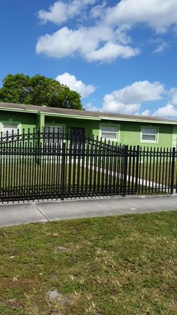 Front of House and Motorized Gate