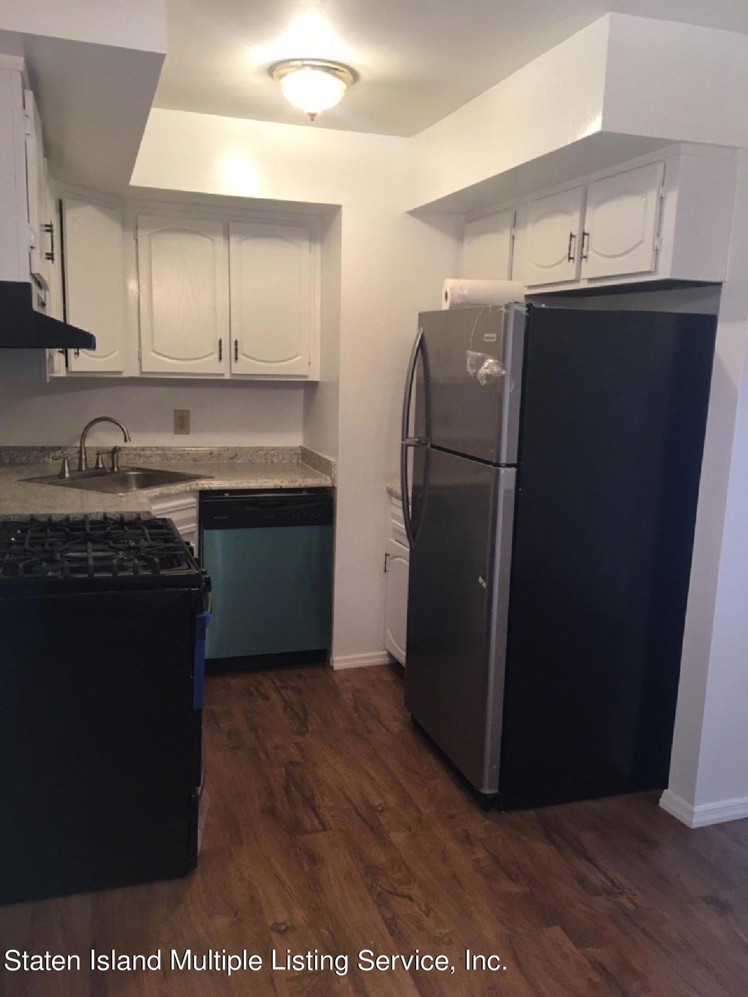 68 Daffodil Ln unit 111, Staten Island, NY 10314 - photo 1