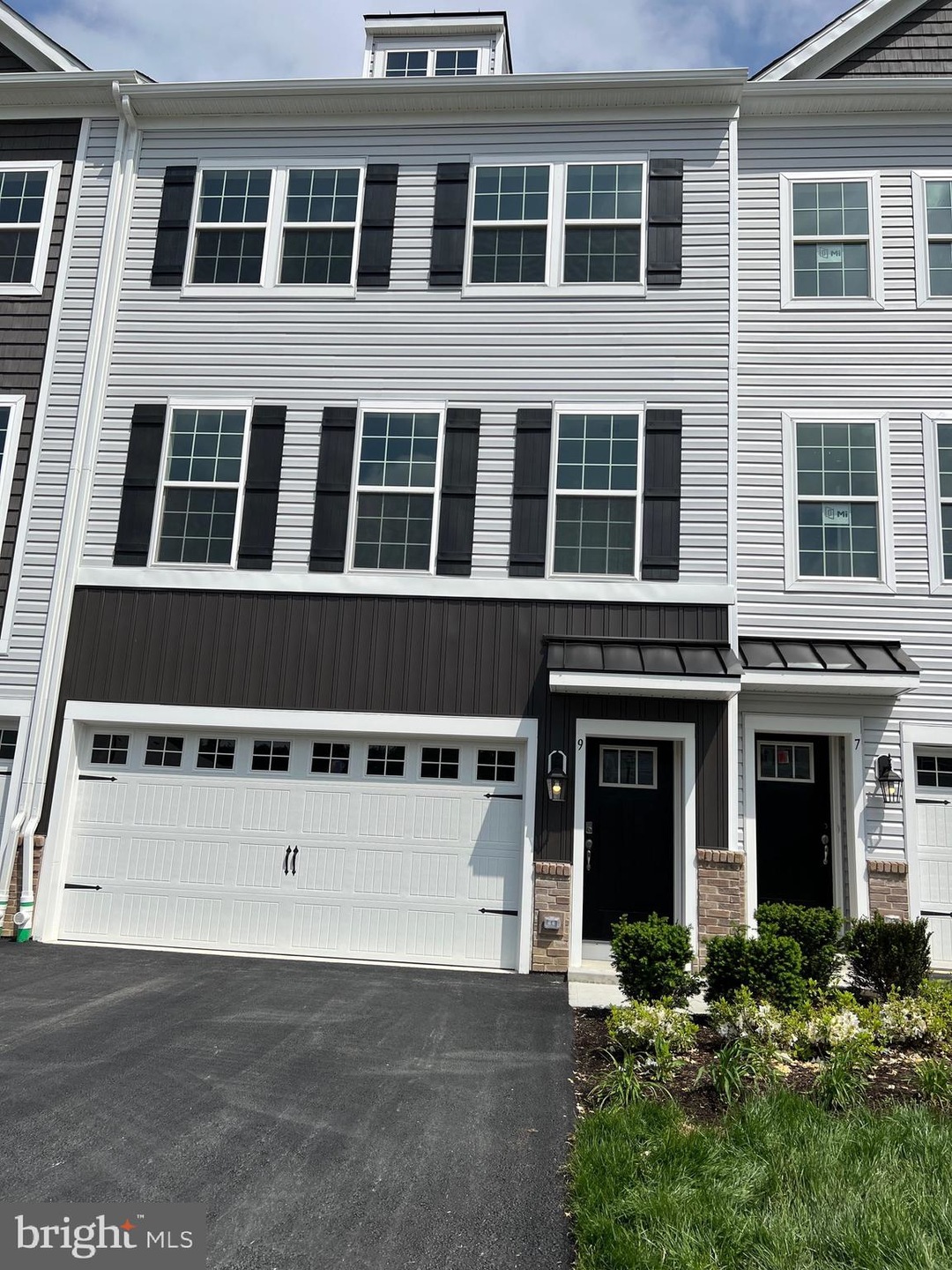 9 Autumn Ct, Medford, NJ 08055 - photo 1