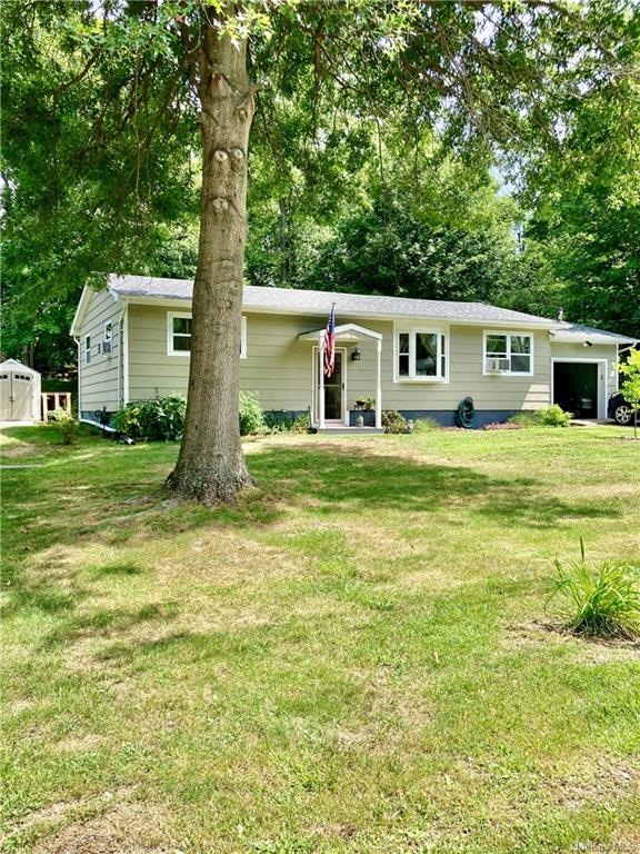 314 Lake Vue Dr, Montgomery, NY 12549 - photo 1