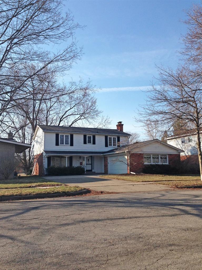 1422 Pine Valley Blvd, Ann Arbor, MI 48104 - photo 1