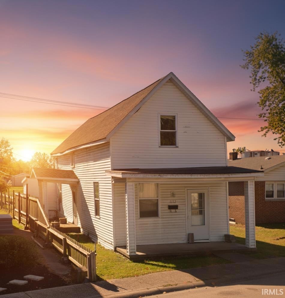 1112 W 2nd St, Mount Vernon, IN 47620 - photo 1