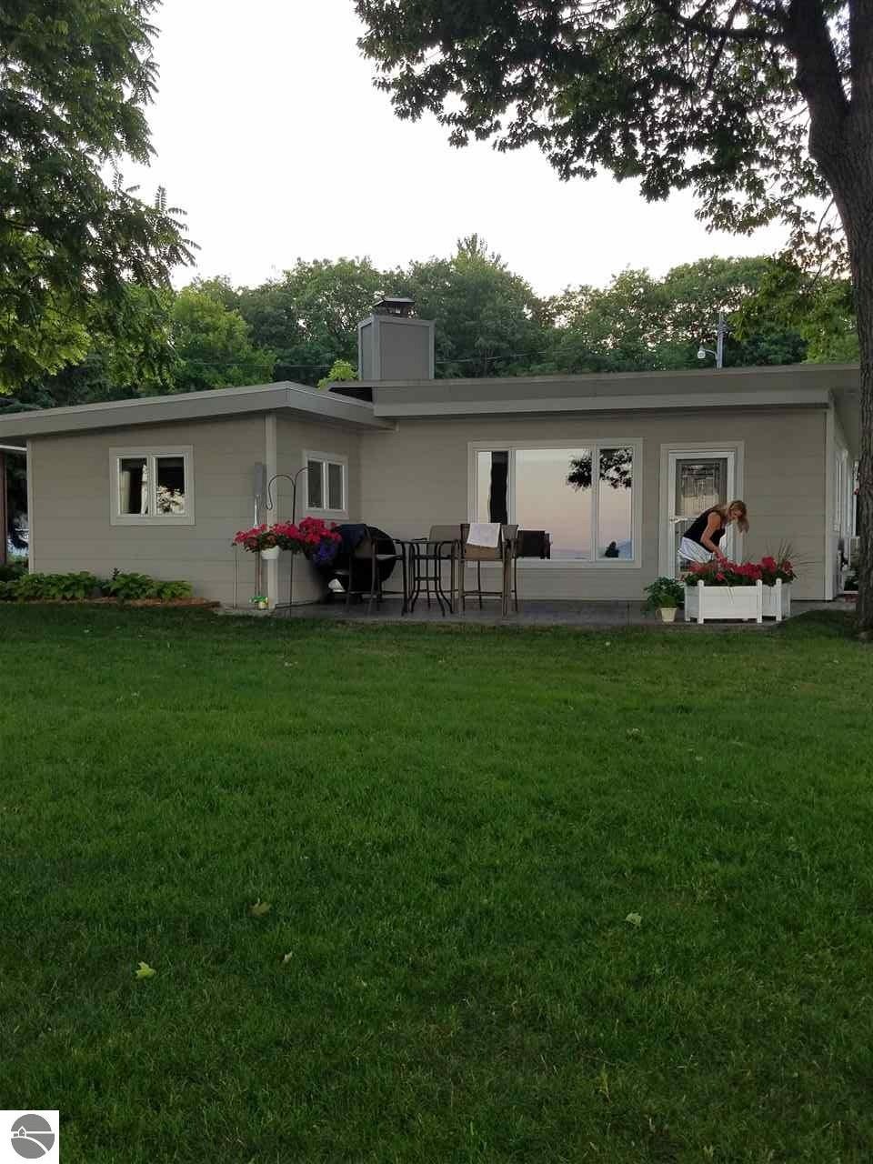 3898 E Michigan Ave, Au Gres, MI 48703 - photo 1