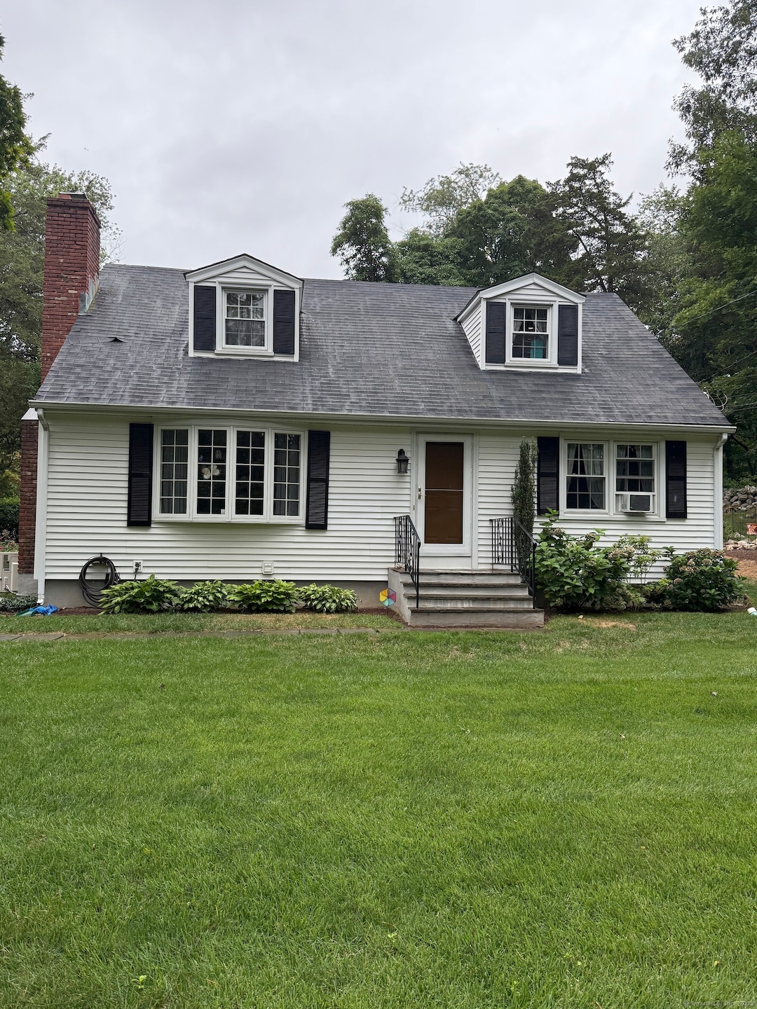 Under Contract $725,000