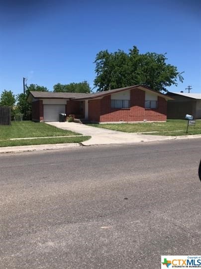 1205 E Robertson Ave, Copperas Cove, TX 76522 - photo 1