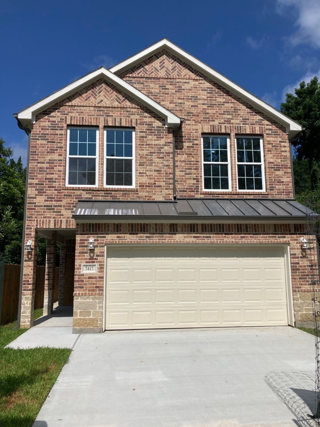 7415 Knox St, Houston, TX 77088 - photo 1