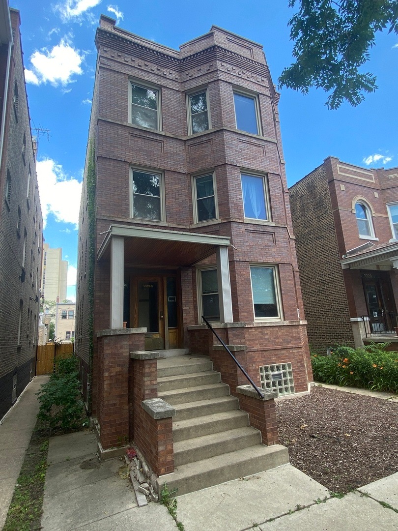 2224 W Cortez St unit 3, Chicago, IL 60622 - photo 1