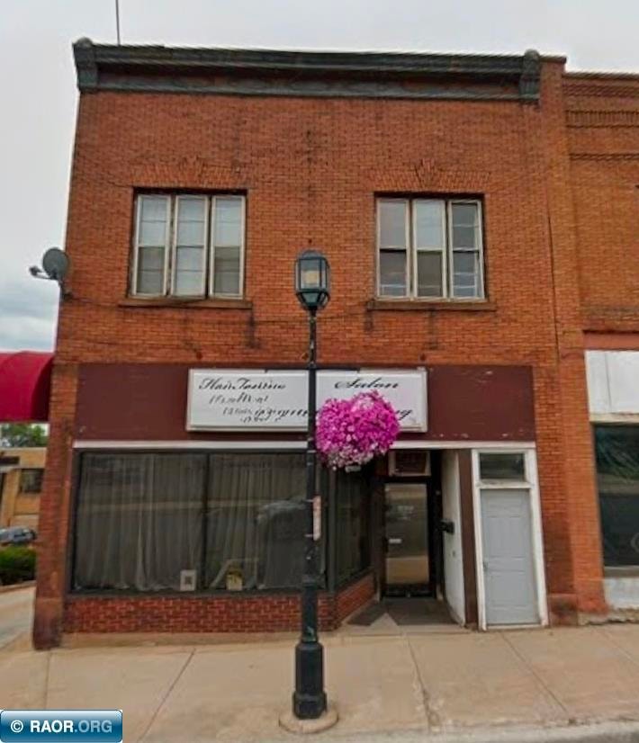 409 Grant Ave, Eveleth, MN 55734 - photo 1