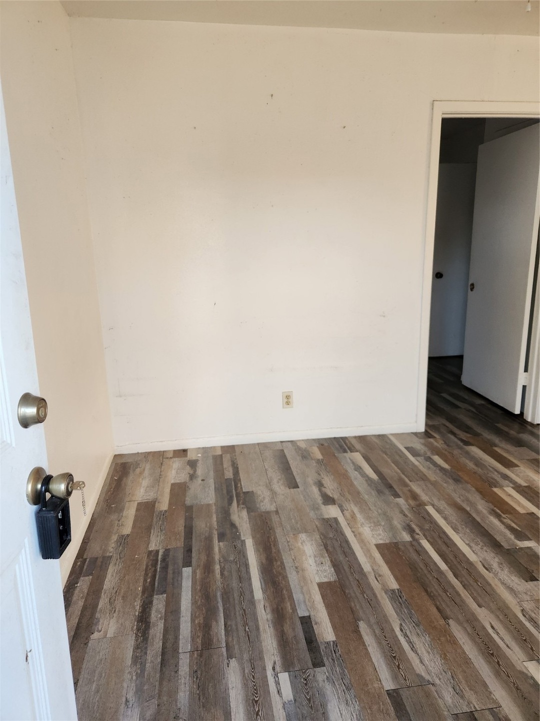 1026 Miles St unit 5, Rosenberg, TX 77471 - photo 1