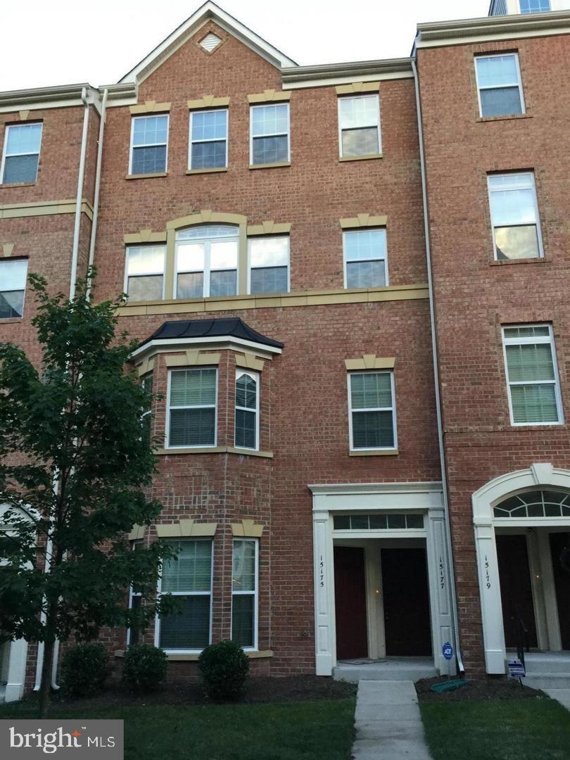 15177 Leicestershire St unit 45, Woodbridge, VA 22191 - photo 1