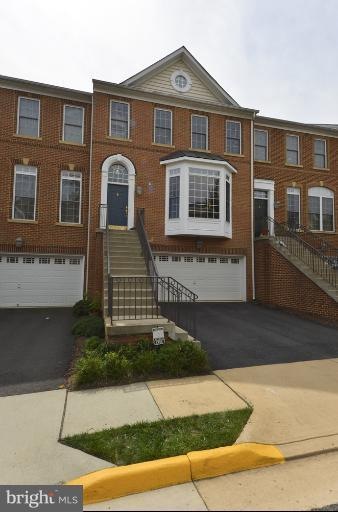 9969 Cyrandall Dr, Oakton, VA 22124 - photo 1