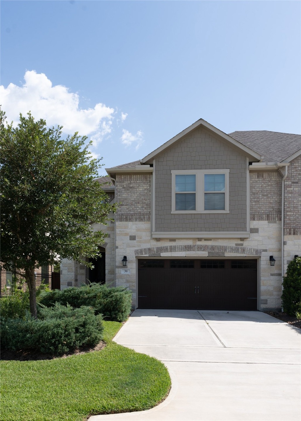 30 Heirloom Garden Place, the Woodlands, TX 77354 - photo 1