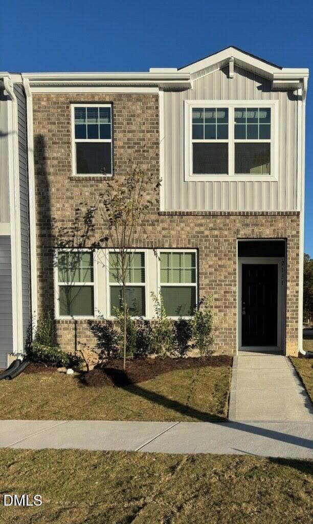 2131 Glen Crossing Dr, Durham, NC 27704 - photo 1