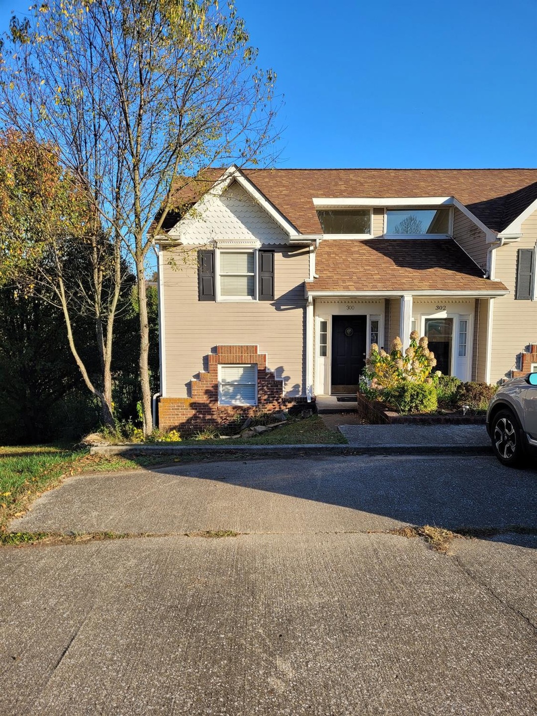 300 Village Dr, Frankfort, KY 40601 - photo 1