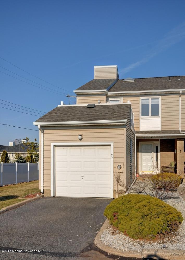 2 N Bath Ave unit A5 Long-large-002-Fron