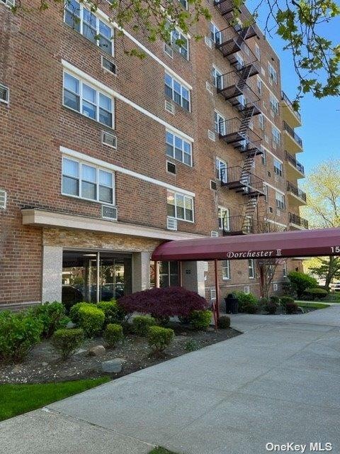 15131 88th St unit 3G, Howard Beach, NY 11414 - photo 1