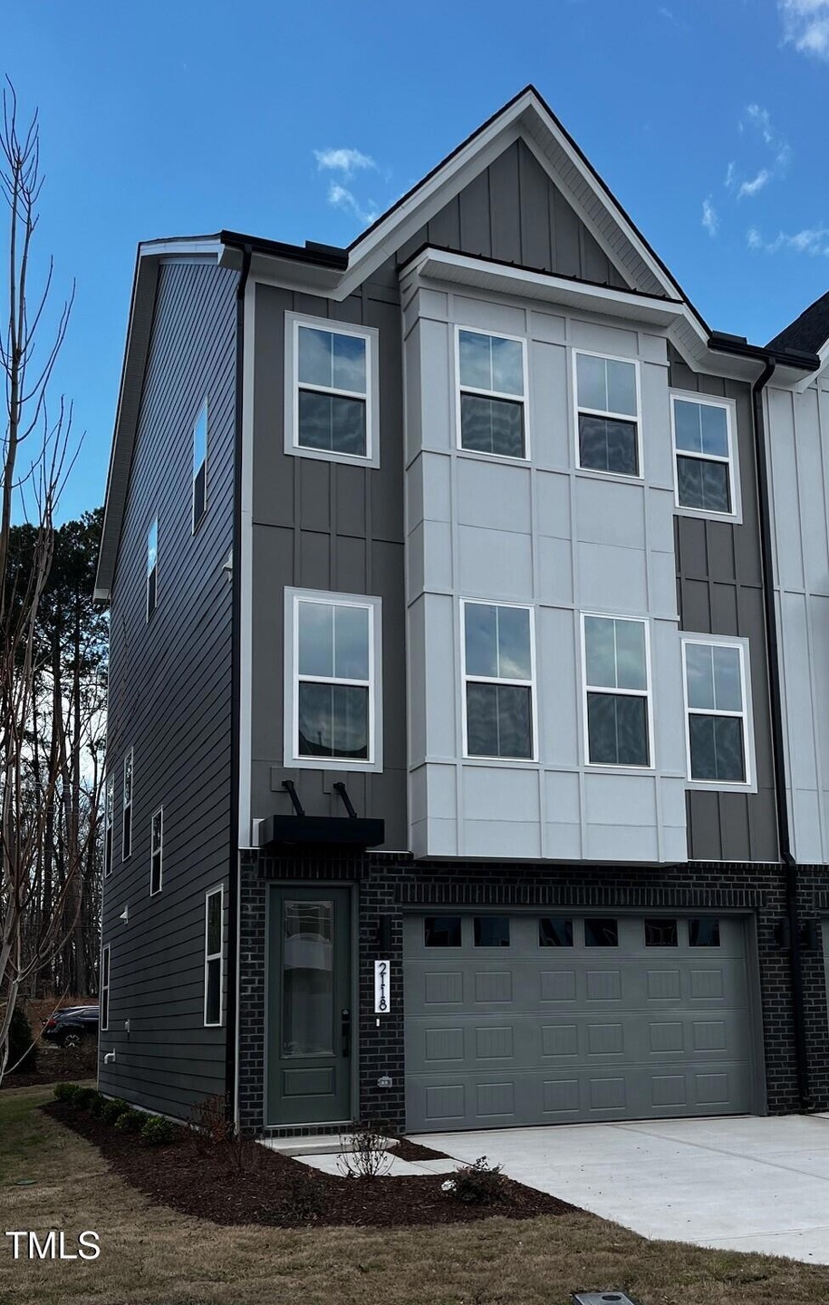 2118 Opulent Oaks