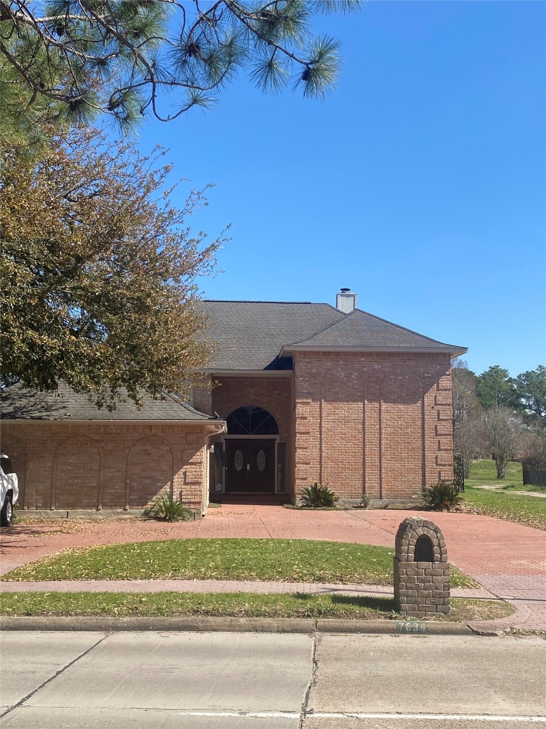 7634 Antoine Dr, Houston, TX 77088 - photo 1