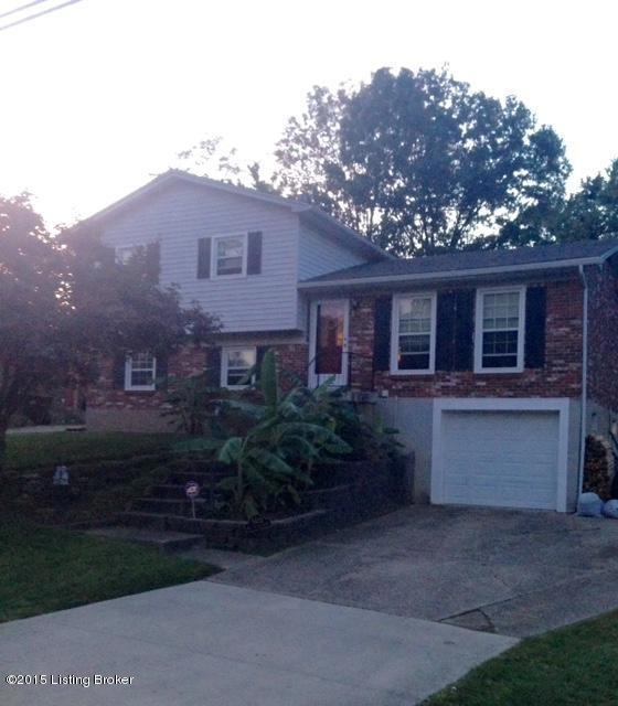 5412 Oakcreek Ln, Louisville, KY 40291 - photo 1