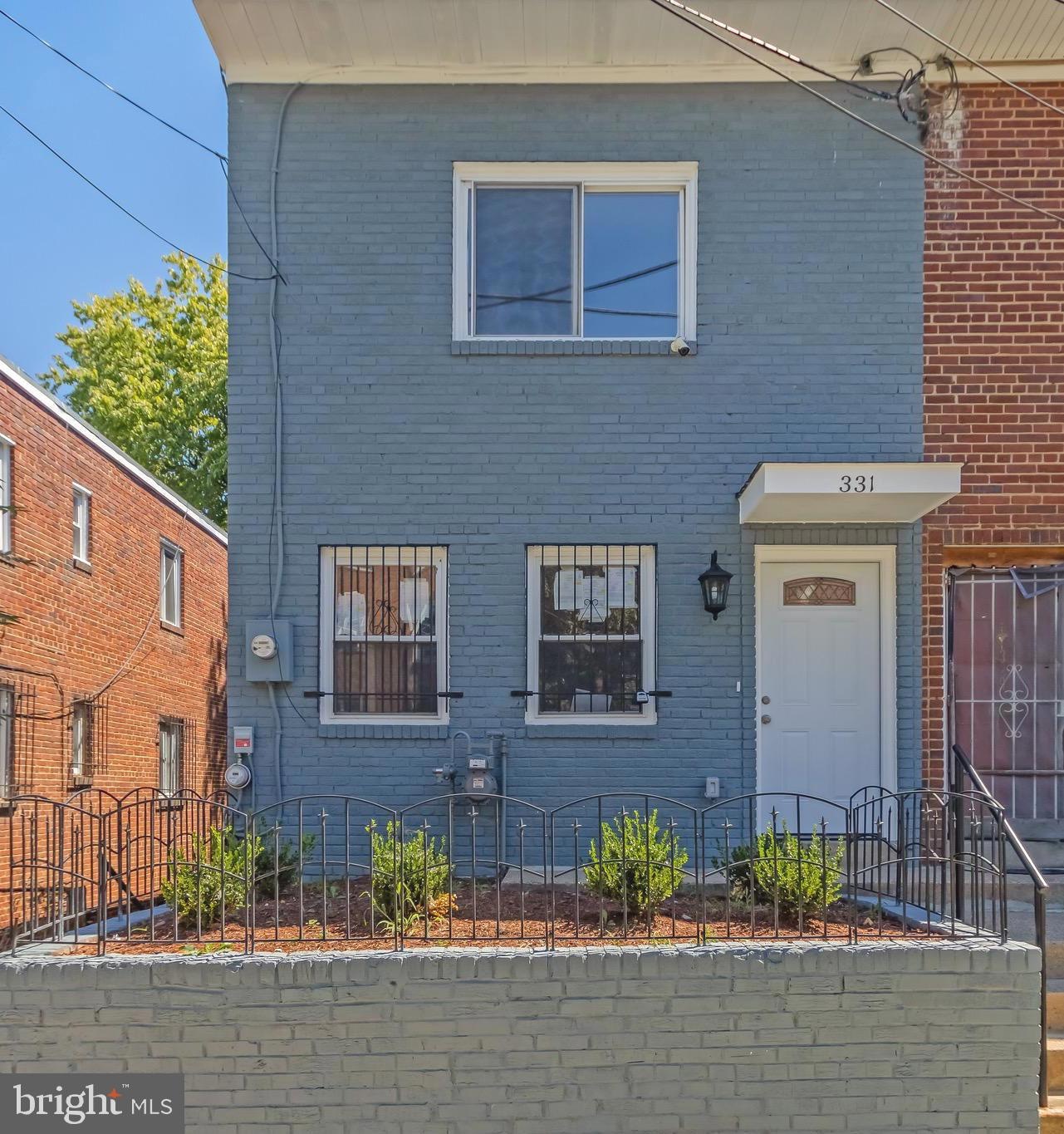 331 54th St NE, Washington, DC 20019 - photo 1