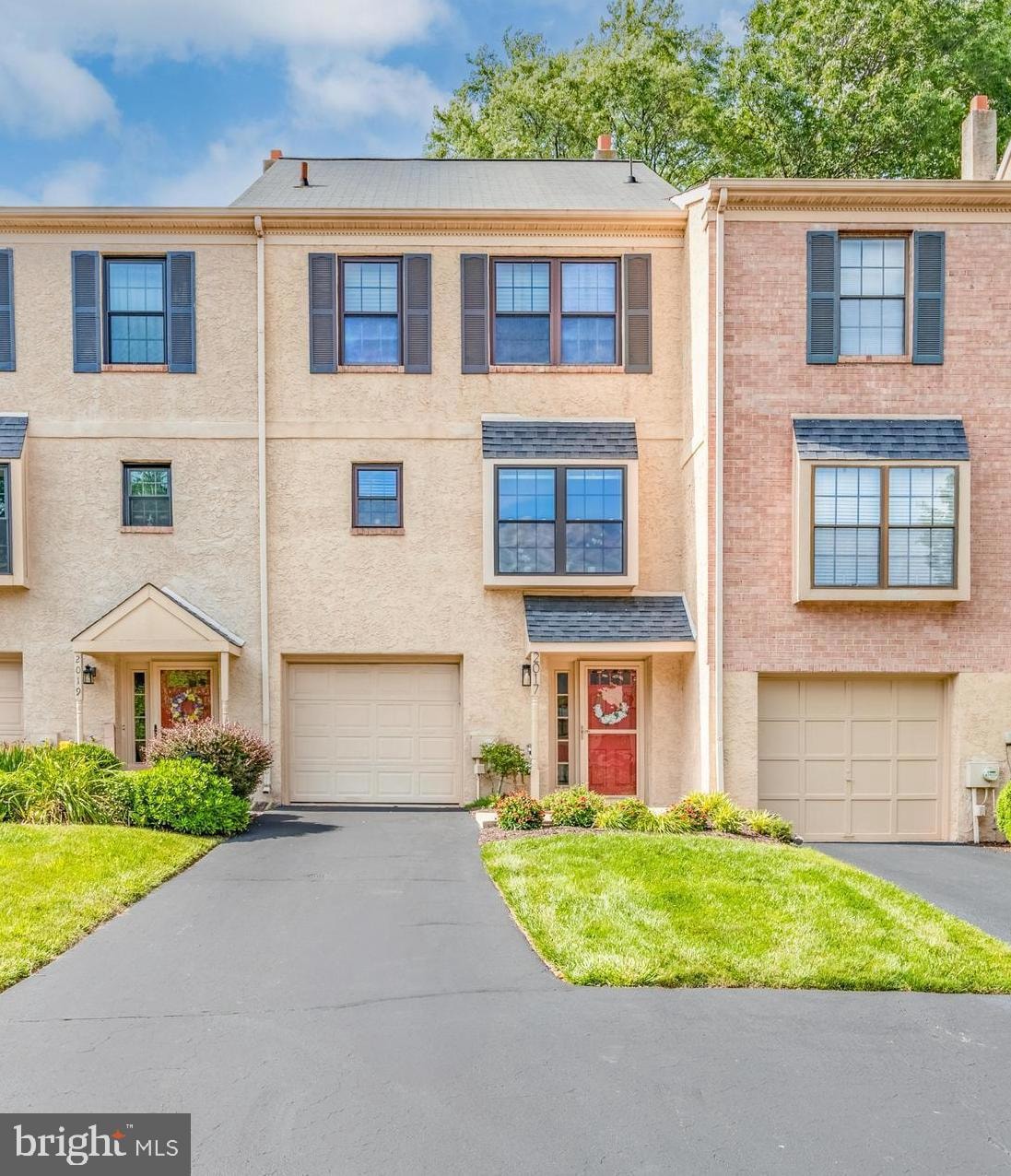 For Sale $369,000 • Co-Listing Agent