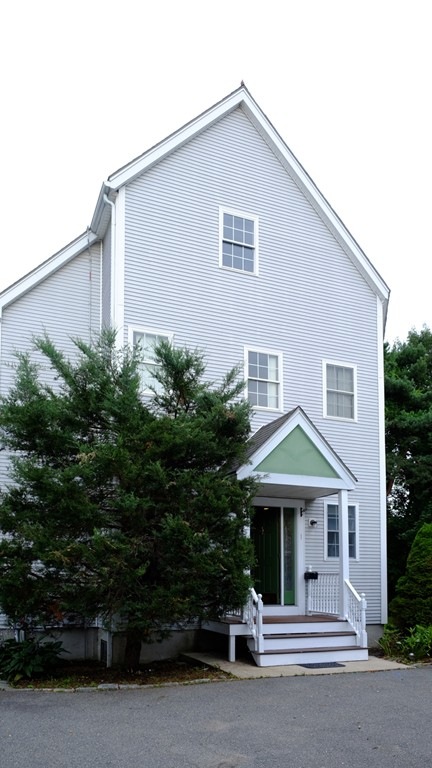 1 Commonwealth Terrace, Swampscott, MA 01907 - photo 1