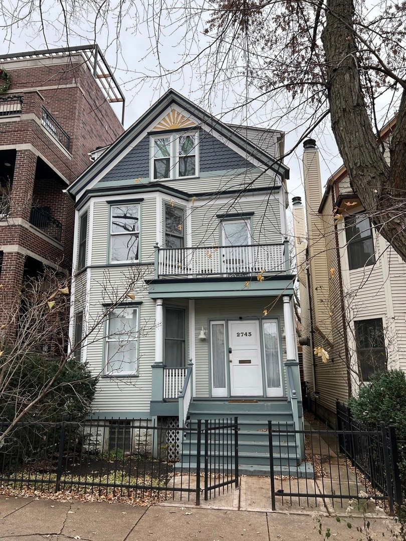 2743 N Greenview Ave unit 2, Chicago, IL 60614 - photo 1