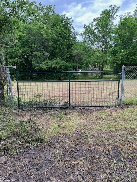 Drive through gate
