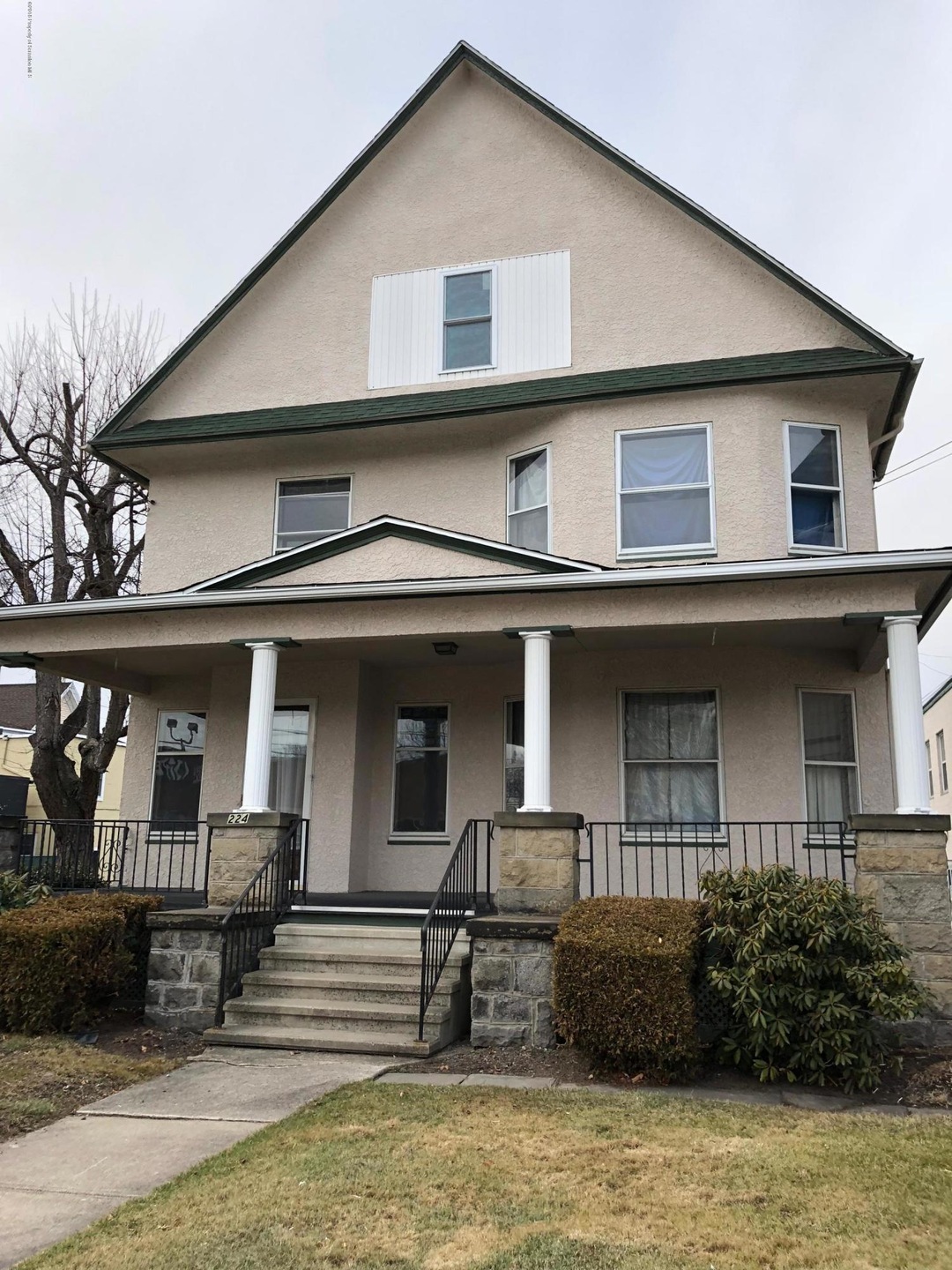 222 S Blakely St, Dunmore, PA 18512 - photo 1