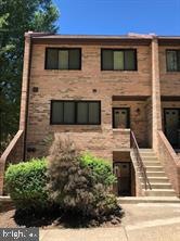 3853B Steppes Ct unit 3853-B, Falls Church, VA 22041 - photo 1