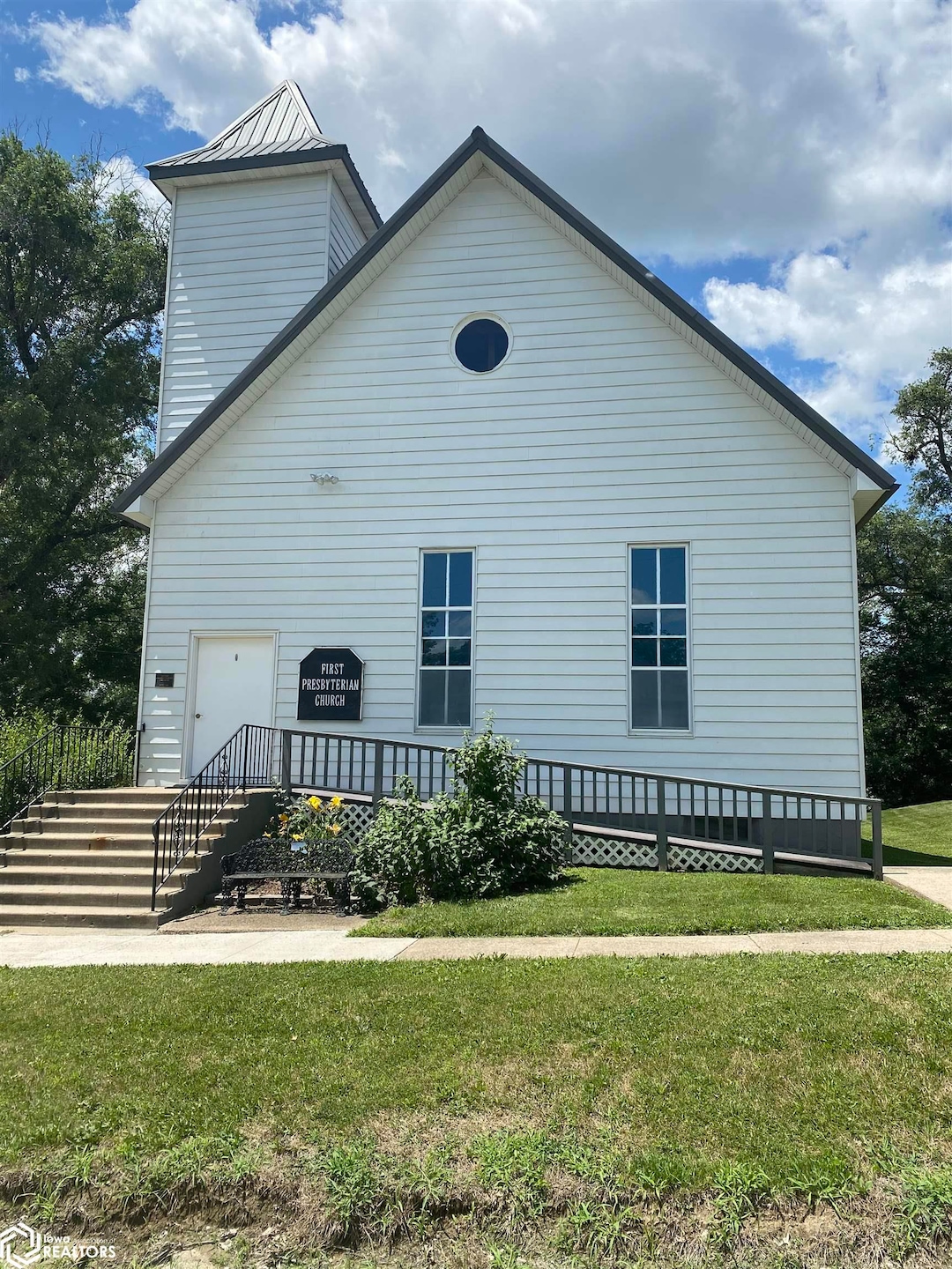 Pending $60,000 • Co-Listing Agent