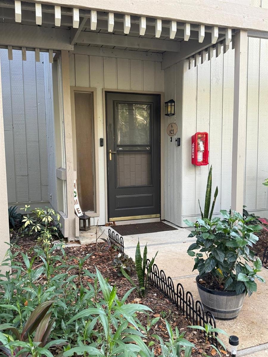 821 Pinewood Ct unit 3111, Haines City, FL 33844 - photo 1
