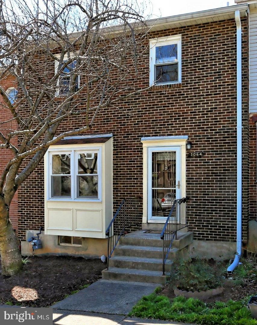 3064 Southern Elm Ct, Fairfax, VA 22031 - photo 1