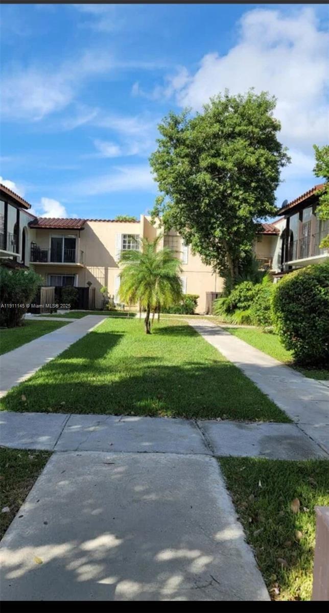 10790 N Kendall Dr unit C8, Miami, FL 33176 - photo 1