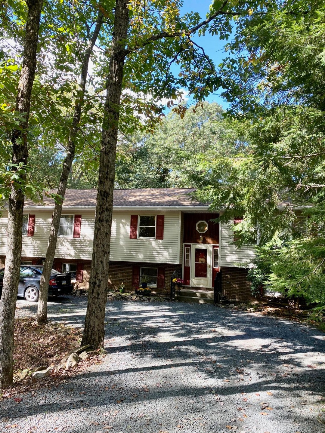 315 Mountain View Dr, Jim Thorpe, PA 18229 - photo 1