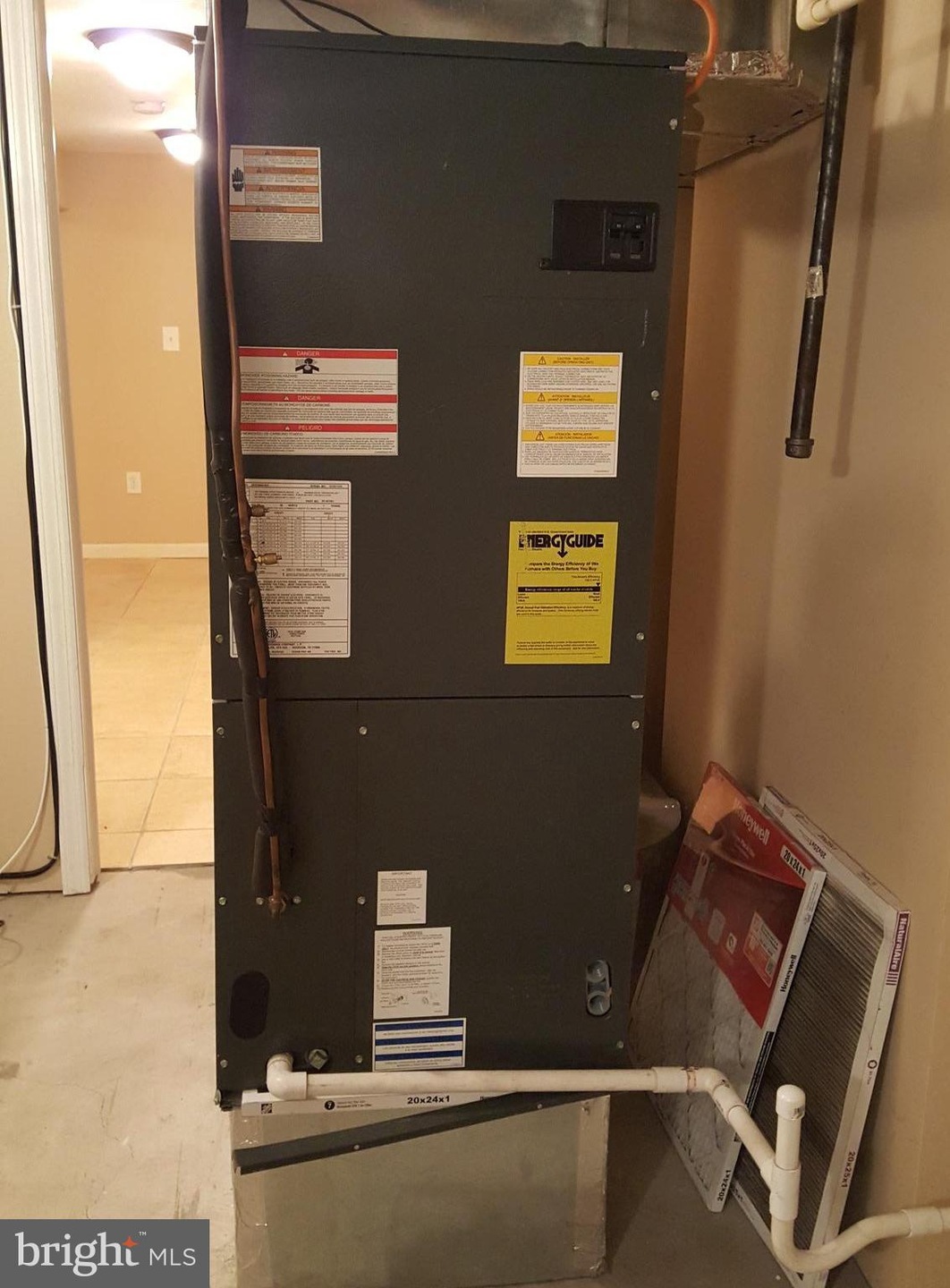 2454 Lakeview Ave, Baltimore, MD 21217 - photo 1