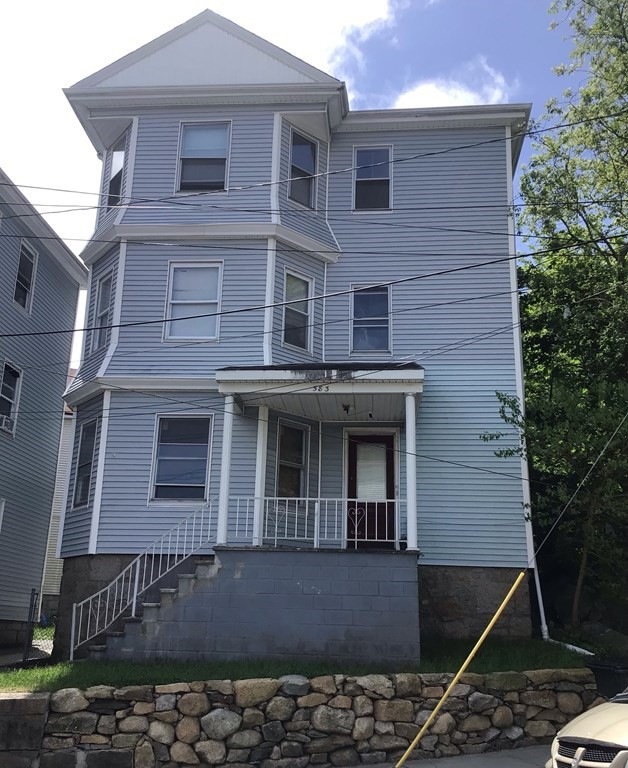 583 Center St, Fall River, MA 02724 - photo 1