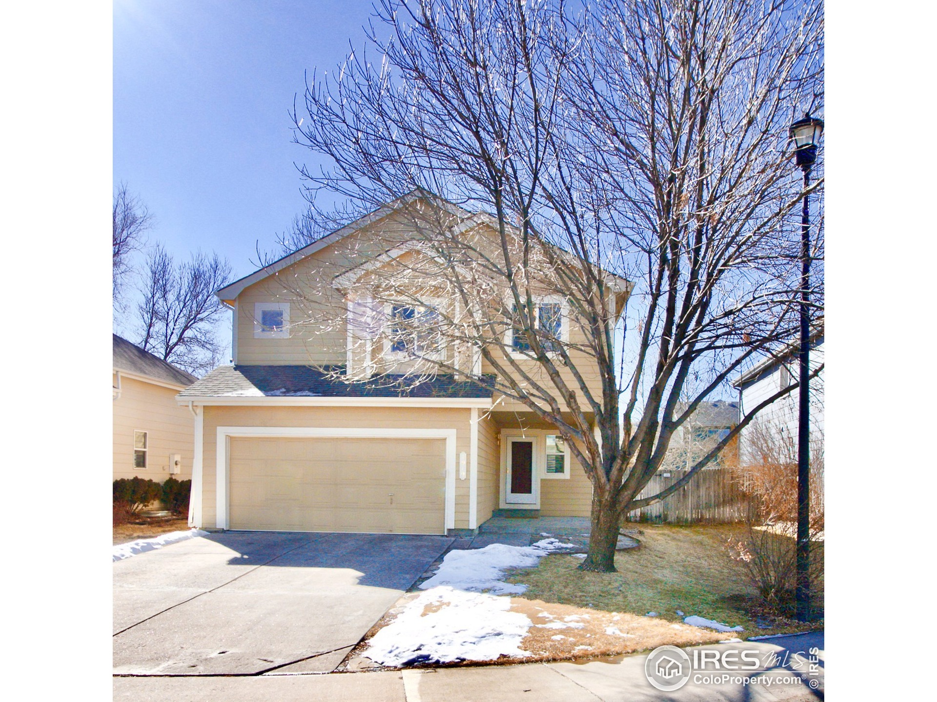 Cul-de-sac location!