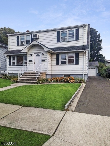 Sold $580,000 • Co-Listing Agent